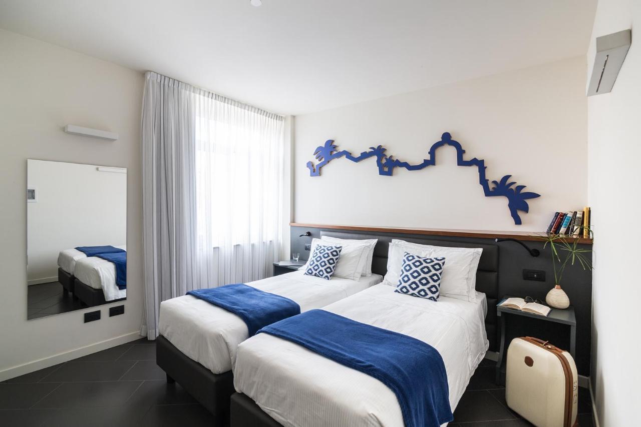 Foyer Rooms & Suites Affittacamere กาญารี ภายนอก รูปภาพ