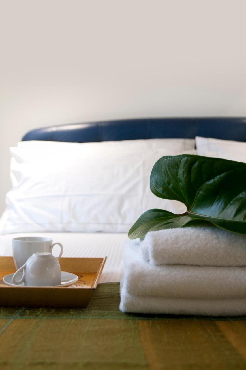 Foyer Rooms & Suites Affittacamere กาญารี ภายนอก รูปภาพ