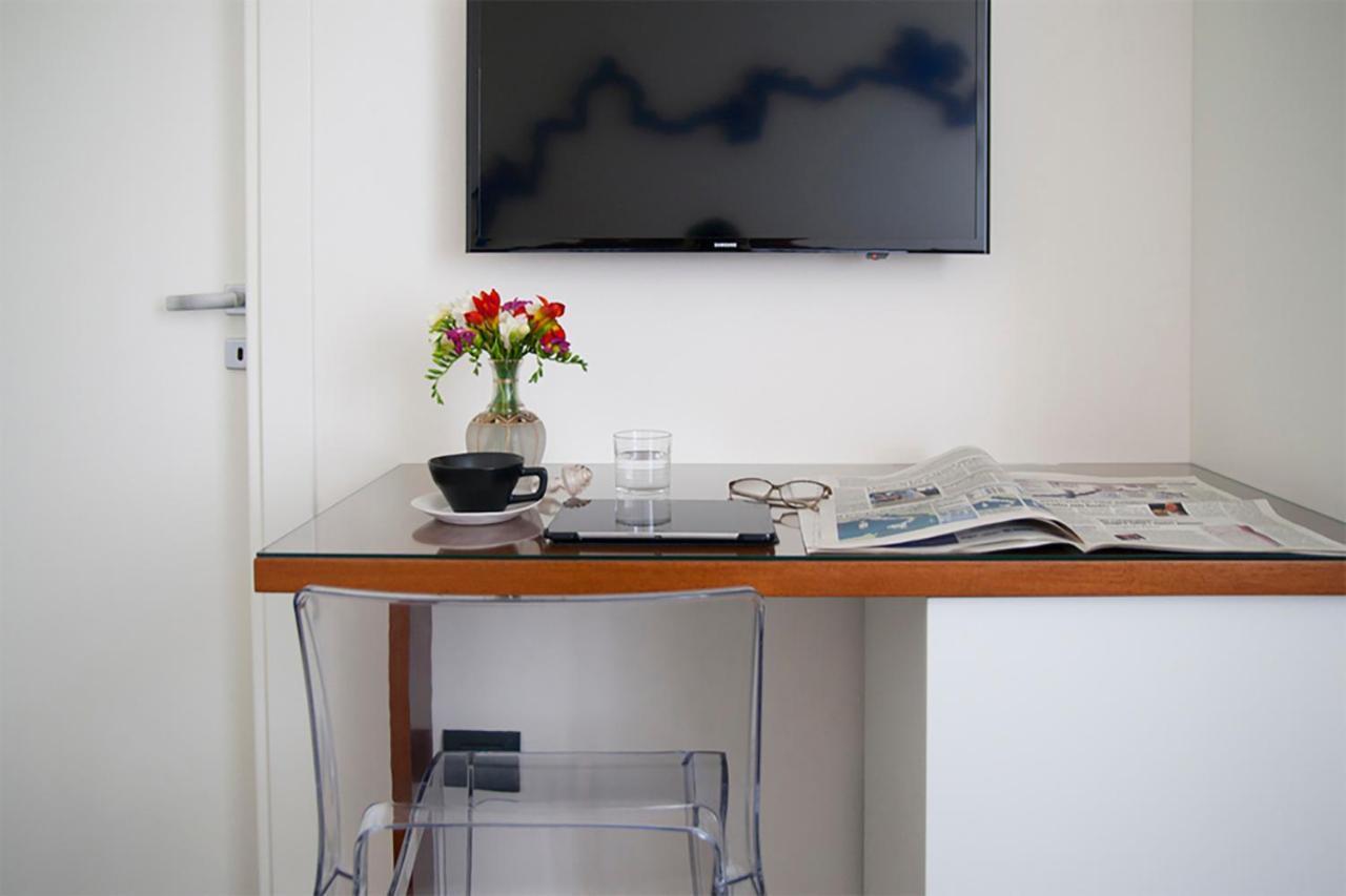 Foyer Rooms & Suites Affittacamere กาญารี ภายนอก รูปภาพ