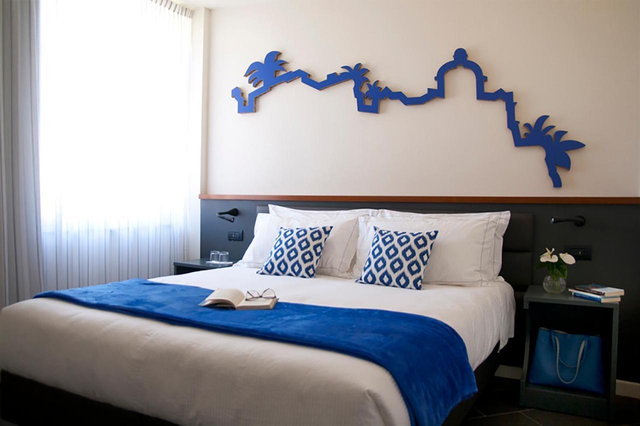 Foyer Rooms & Suites Affittacamere กาญารี ภายนอก รูปภาพ